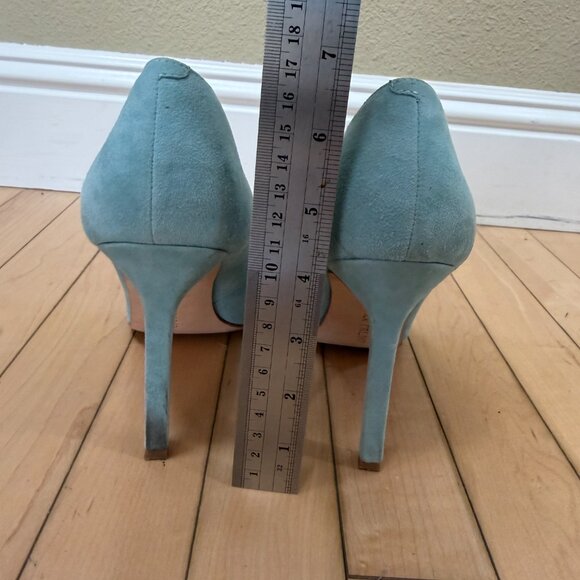 Ivanka Trump Robin's Egg Blue Suede Heels Shoes Pumps Size 9.5 - Picture 6 of 12